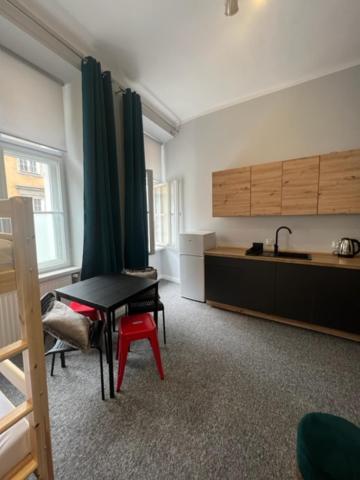 Hostel Plac Kolegiacki Poznań Extérieur photo